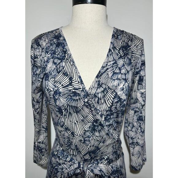 BANANA REPUBLIC Blue Print V-Neck 3/4 Sleeve Belted Rayon Blend Dress Womens S - Picture 2 of 8